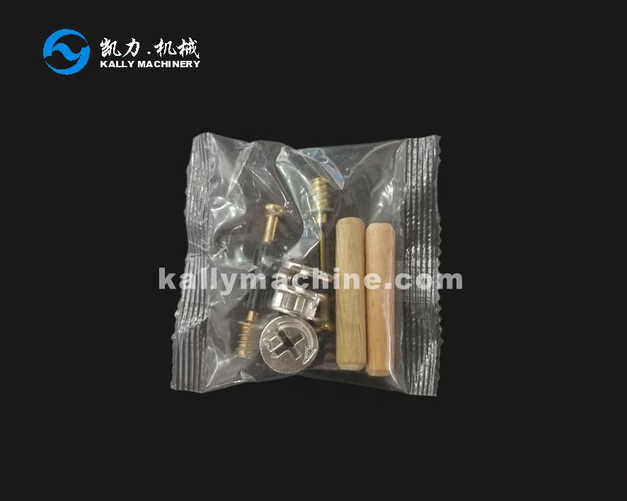 minifix cam+screws+wooden connector.jpg