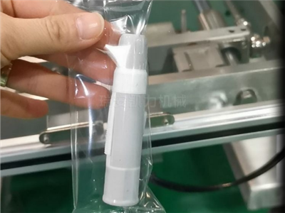 Extracting Tube, Sampling Tube, And Centrifugal Tube Packaging Machine